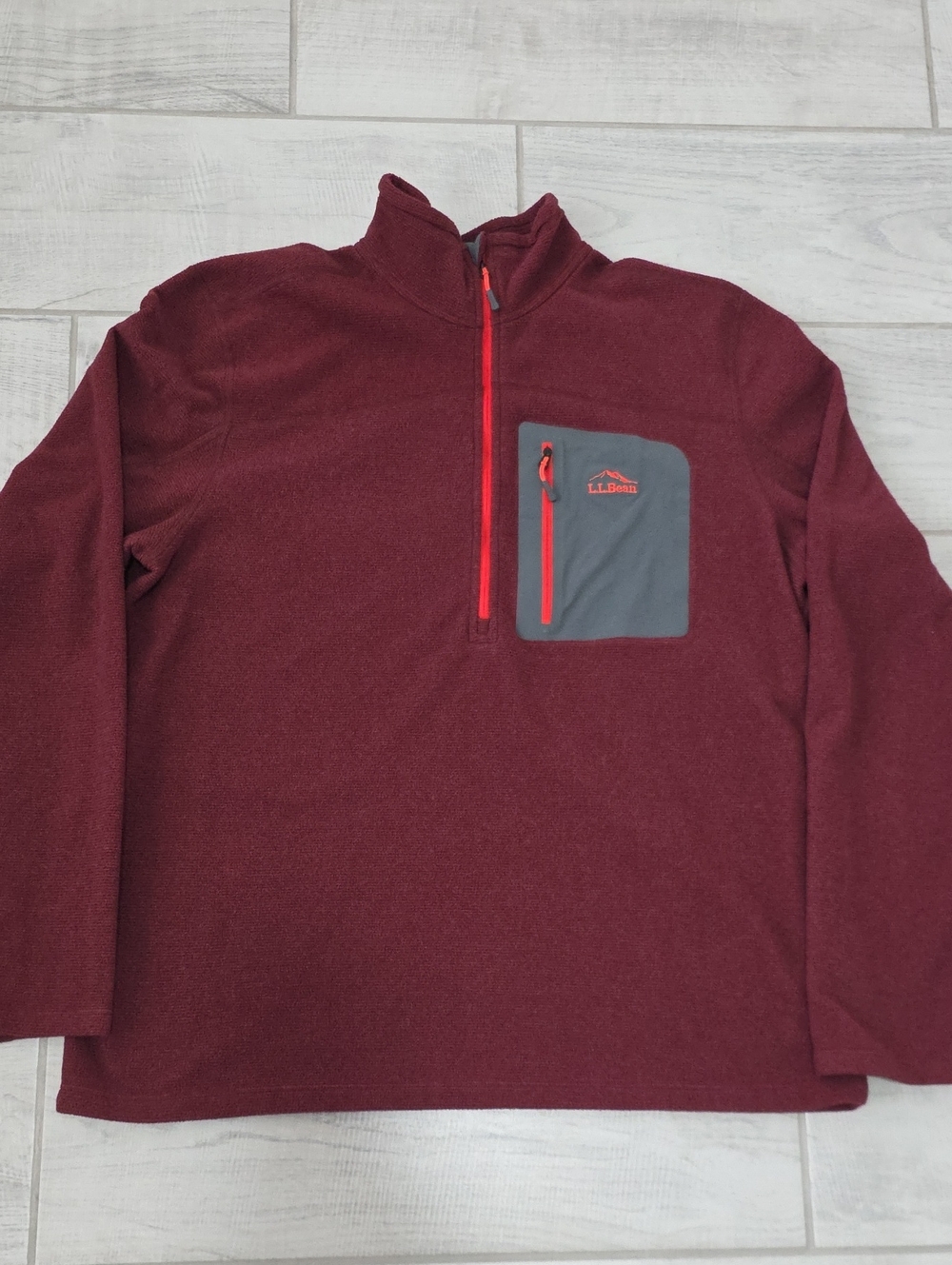 L.L. Bean Men's Size Large Trail Fleece Half Zip Sweater Burgundy Front Pocket